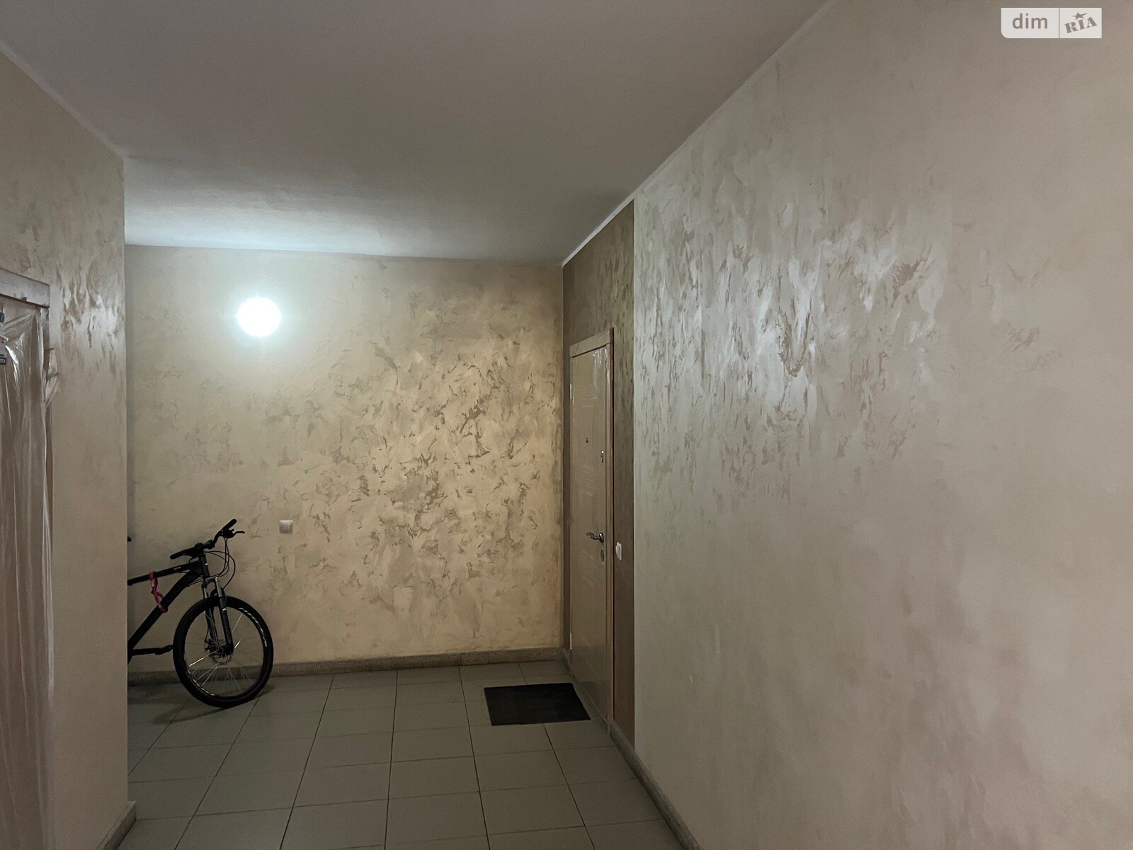 Продажа двухкомнатной квартиры в Ивано-Франковске, на ул. Довженко А. 51, район Бам фото 1 Продажа двухкомнатной квартиры в Ивано-Франковске, на ул. Довженко А. 51, район Бам фото 1