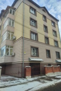 Продажа четырехкомнатной квартиры в Ивано-Франковске, на ул. Дучиминской Ольги 19А, район Бам фото 2