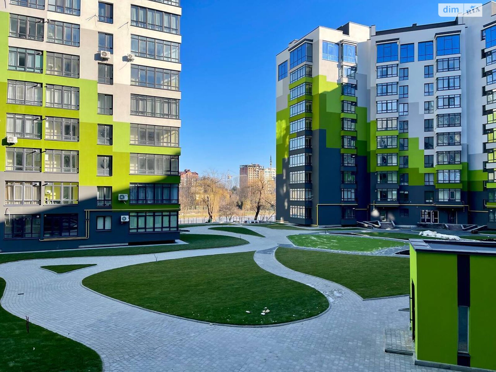 Продажа трехкомнатной квартиры в Ивано-Франковске, на ул. Приозерная, район Бам фото 1 Продажа трехкомнатной квартиры в Ивано-Франковске, на ул. Приозерная, район Бам фото 1
