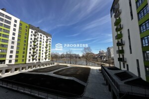 Продаж трикімнатної квартири в Івано-Франківську, на вул. Приозерна 28, кв. 8, район Бам фото 2