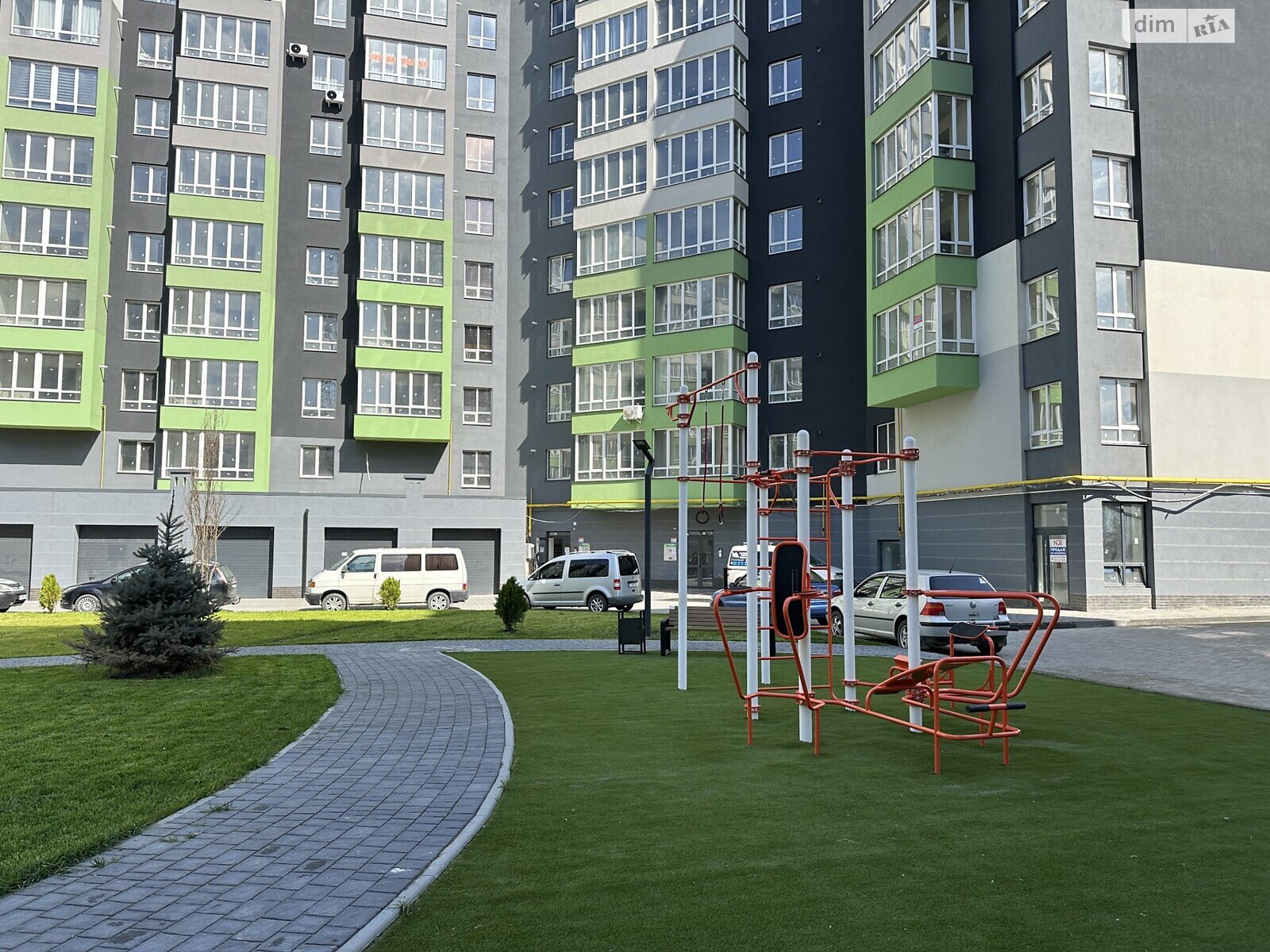 Продажа двухкомнатной квартиры в Ивано-Франковске, на ул. Приозерная 24, район Бам фото 1 Продажа двухкомнатной квартиры в Ивано-Франковске, на ул. Приозерная 24, район Бам фото 1