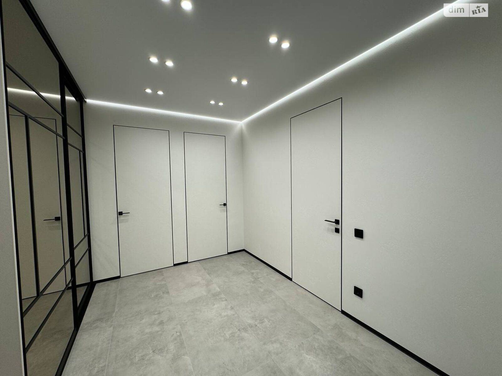 Продажа трехкомнатной квартиры в Ивано-Франковске, на ул. Приозерная, район Бам фото 1