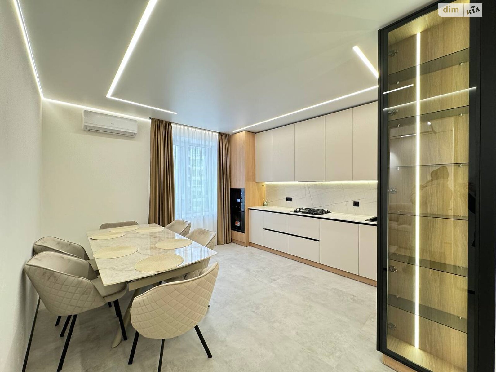 Продажа трехкомнатной квартиры в Ивано-Франковске, на ул. Приозерная, район Бам фото 1