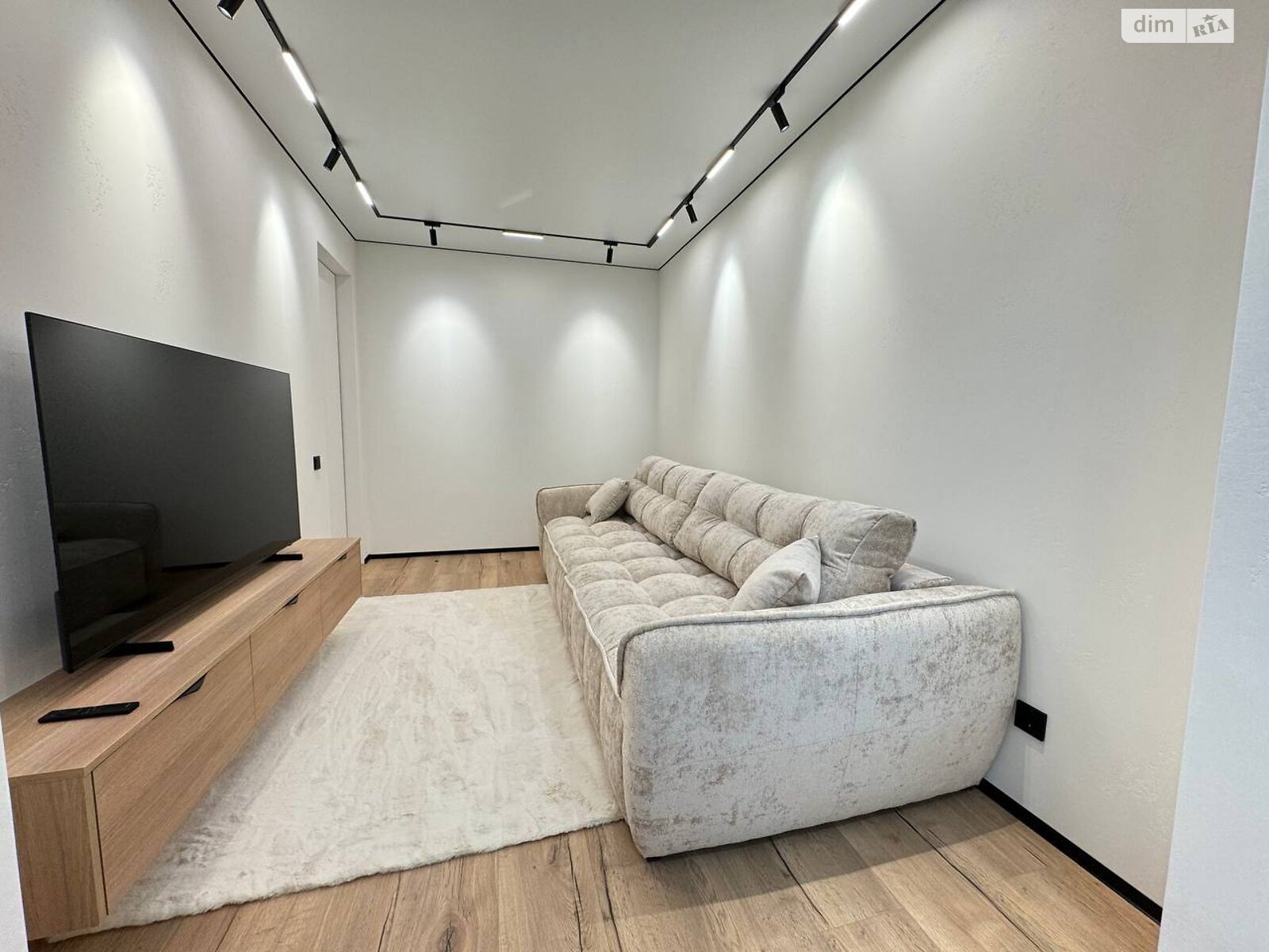 Продажа трехкомнатной квартиры в Ивано-Франковске, на ул. Приозерная, район Бам фото 1