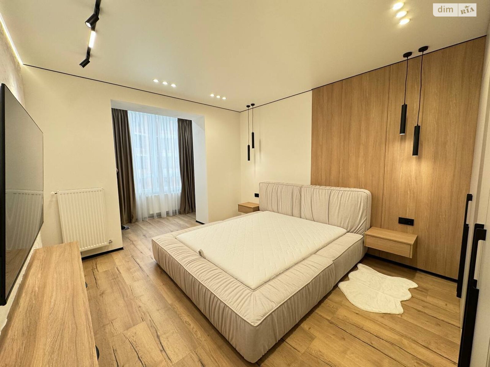 Продажа трехкомнатной квартиры в Ивано-Франковске, на ул. Приозерная, район Бам фото 1