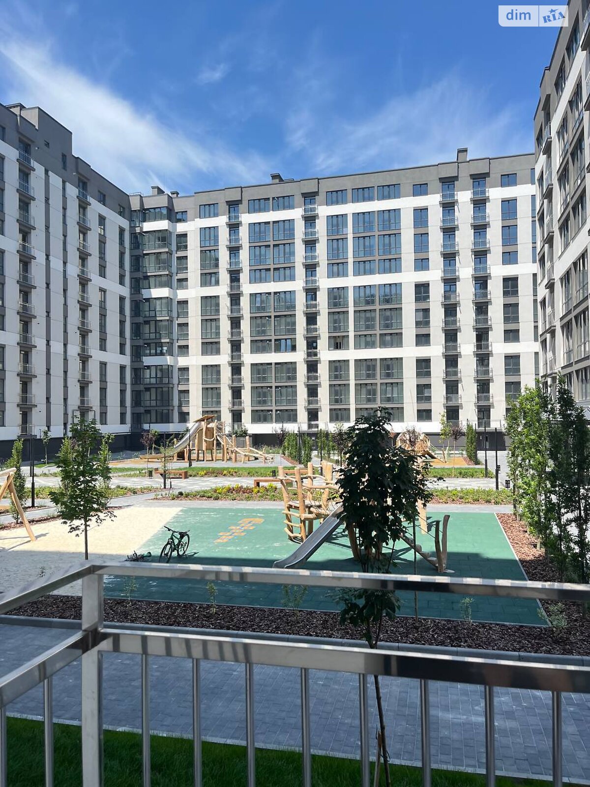Продаж двокімнатної квартири в Івано-Франківську, на вул. Виноградна 175А, район Бам фото 1 Продаж двокімнатної квартири в Івано-Франківську, на вул. Виноградна 175А, район Бам фото 1