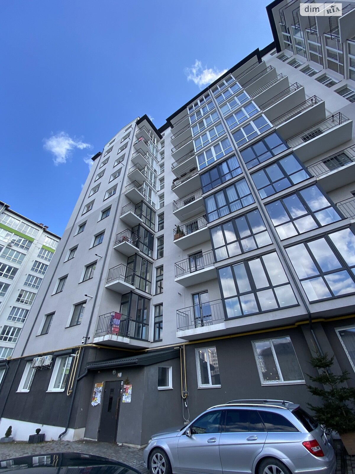 Продажа трехкомнатной квартиры в Ивано-Франковске, на ул. Виноградная 15, район Бам фото 1 Продажа трехкомнатной квартиры в Ивано-Франковске, на ул. Виноградная 15, район Бам фото 1