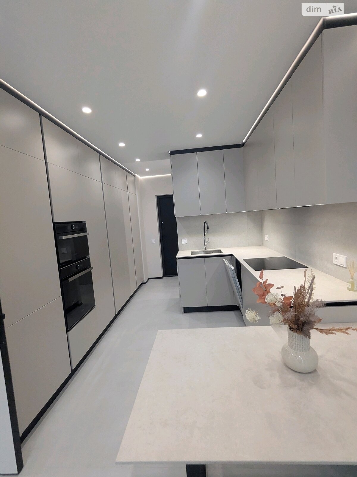 Продажа двухкомнатной квартиры в Ивано-Франковске, на ул. Бельведерська 32, фото 1 Продажа двухкомнатной квартиры в Ивано-Франковске, на ул. Бельведерська 32, фото 1