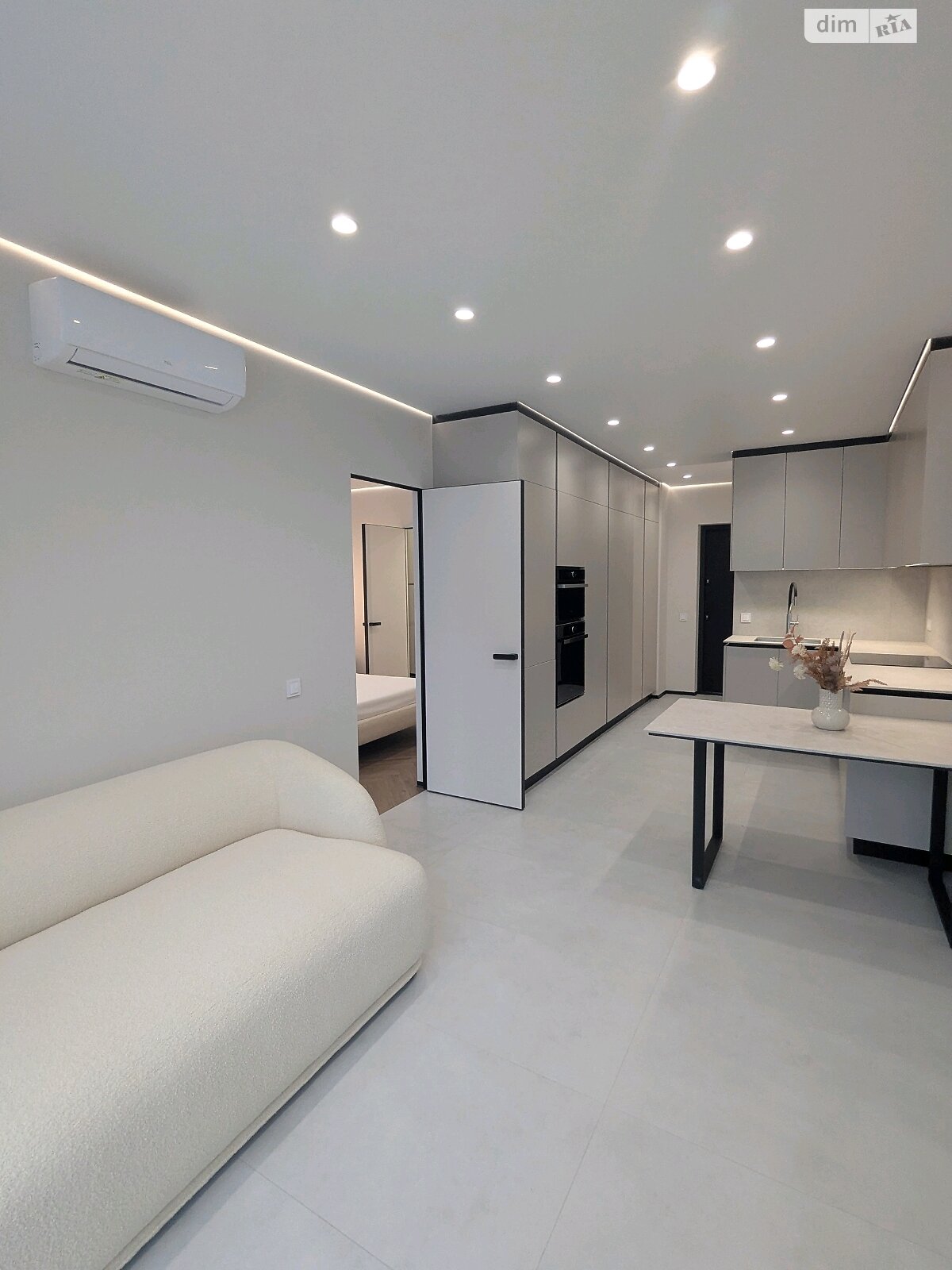 Продажа двухкомнатной квартиры в Ивано-Франковске, на ул. Бельведерська 32, фото 1 Продажа двухкомнатной квартиры в Ивано-Франковске, на ул. Бельведерська 32, фото 1