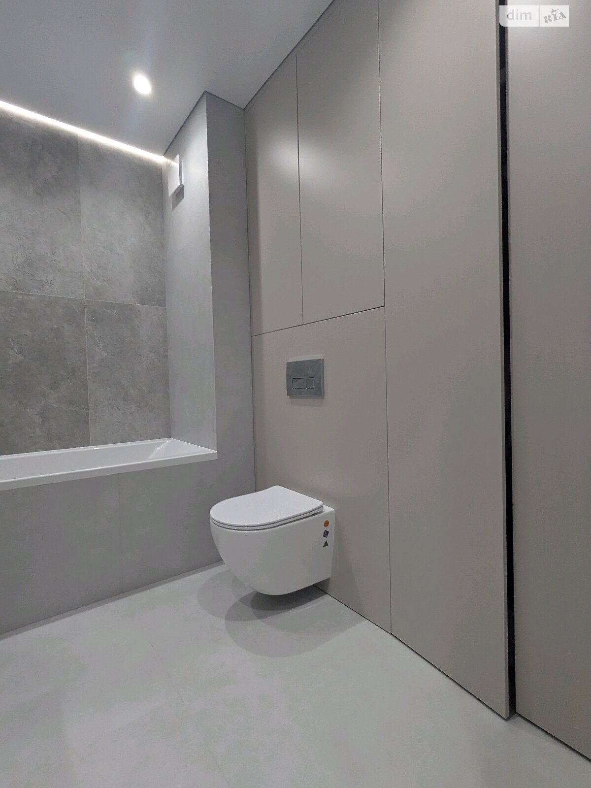 Продажа двухкомнатной квартиры в Ивано-Франковске, на ул. Бельведерська 32, фото 1 Продажа двухкомнатной квартиры в Ивано-Франковске, на ул. Бельведерська 32, фото 1