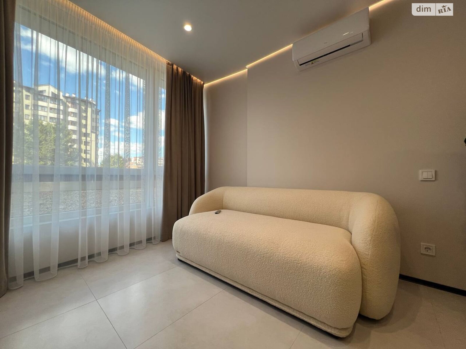 Продаж двокімнатної квартири в Івано-Франківську, на вул. Бельведерська 32, фото 1