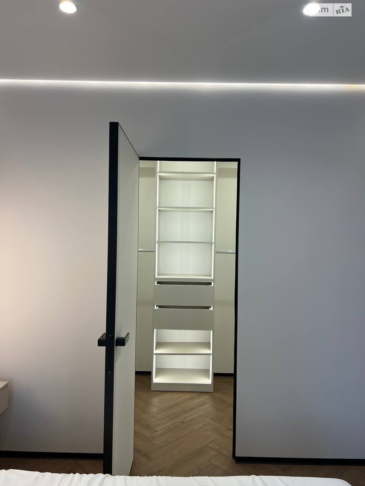 Продаж двокімнатної квартири в Івано-Франківську, на вул. Бельведерська 32, фото 1