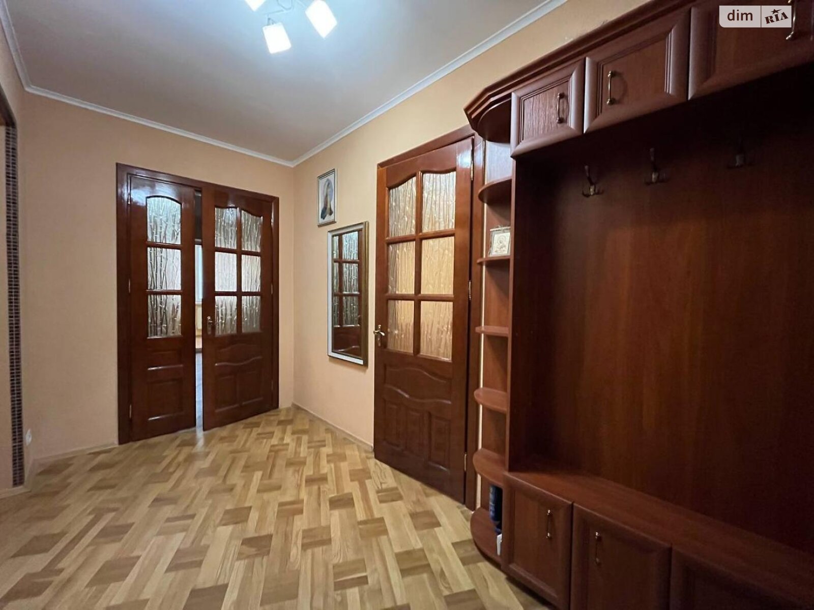 Продажа трехкомнатной квартиры в Ивано-Франковске, на ул. Билозира 8, район Братья фото 1 Продажа трехкомнатной квартиры в Ивано-Франковске, на ул. Билозира 8, район Братья фото 1