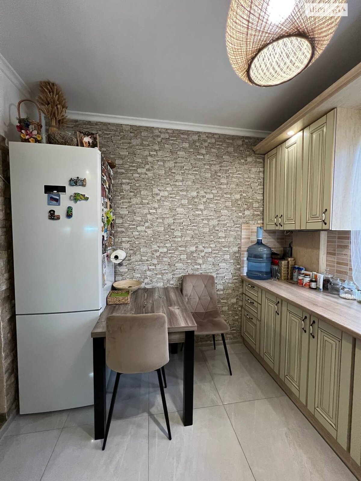 Продажа трехкомнатной квартиры в Ивано-Франковске, на ул. Хоткевича Гната, район Братья фото 1 Продажа трехкомнатной квартиры в Ивано-Франковске, на ул. Хоткевича Гната, район Братья фото 1