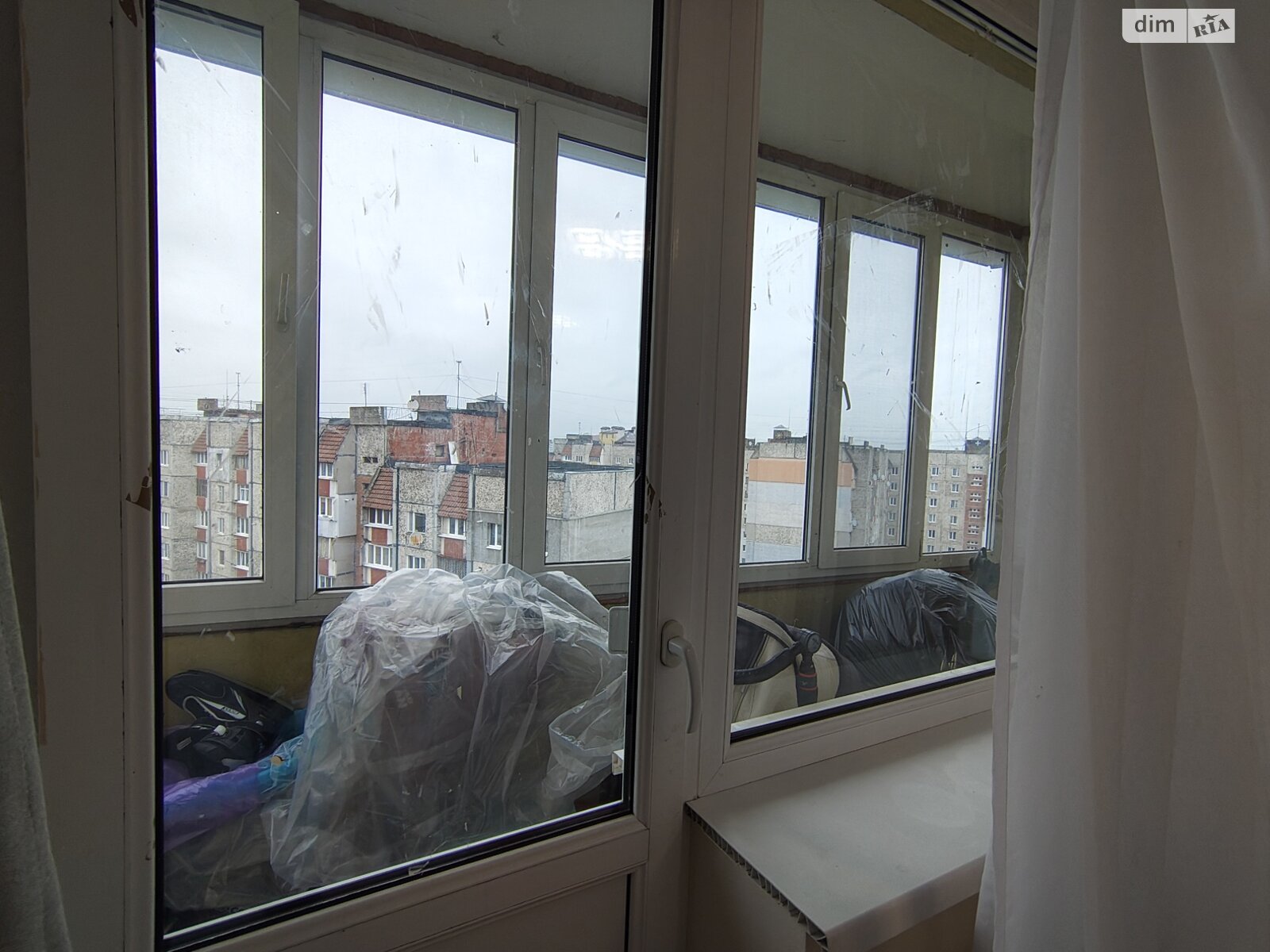 Продаж трикімнатної квартири в Івано-Франківську, на вул. Паркова 18, район Брати фото 1 Продаж трикімнатної квартири в Івано-Франківську, на вул. Паркова 18, район Брати фото 1