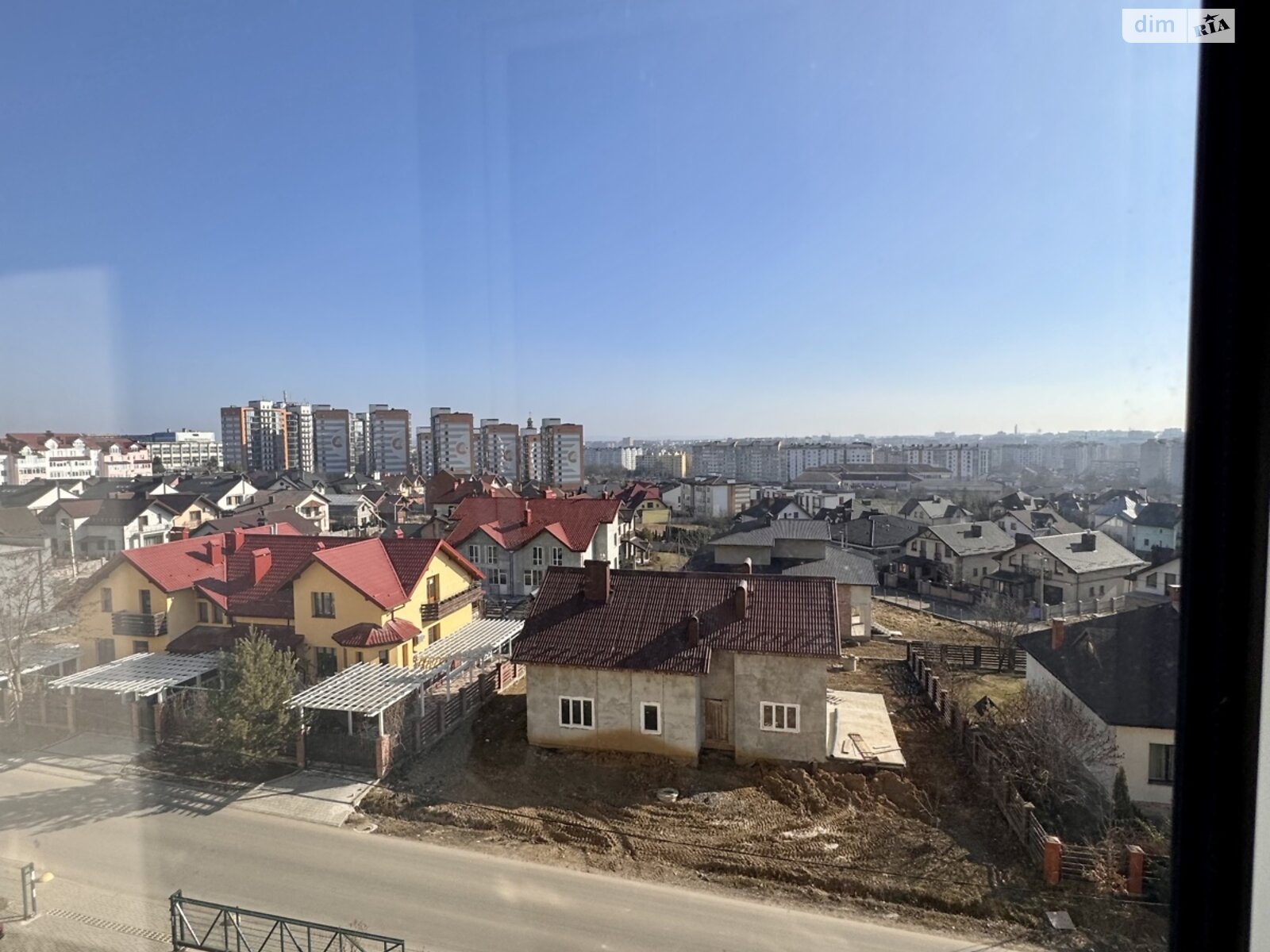 Продажа четырехкомнатной квартиры в Ивано-Франковске, на ул. Демьянов Лаз 24, фото 1 Продажа четырехкомнатной квартиры в Ивано-Франковске, на ул. Демьянов Лаз 24, фото 1