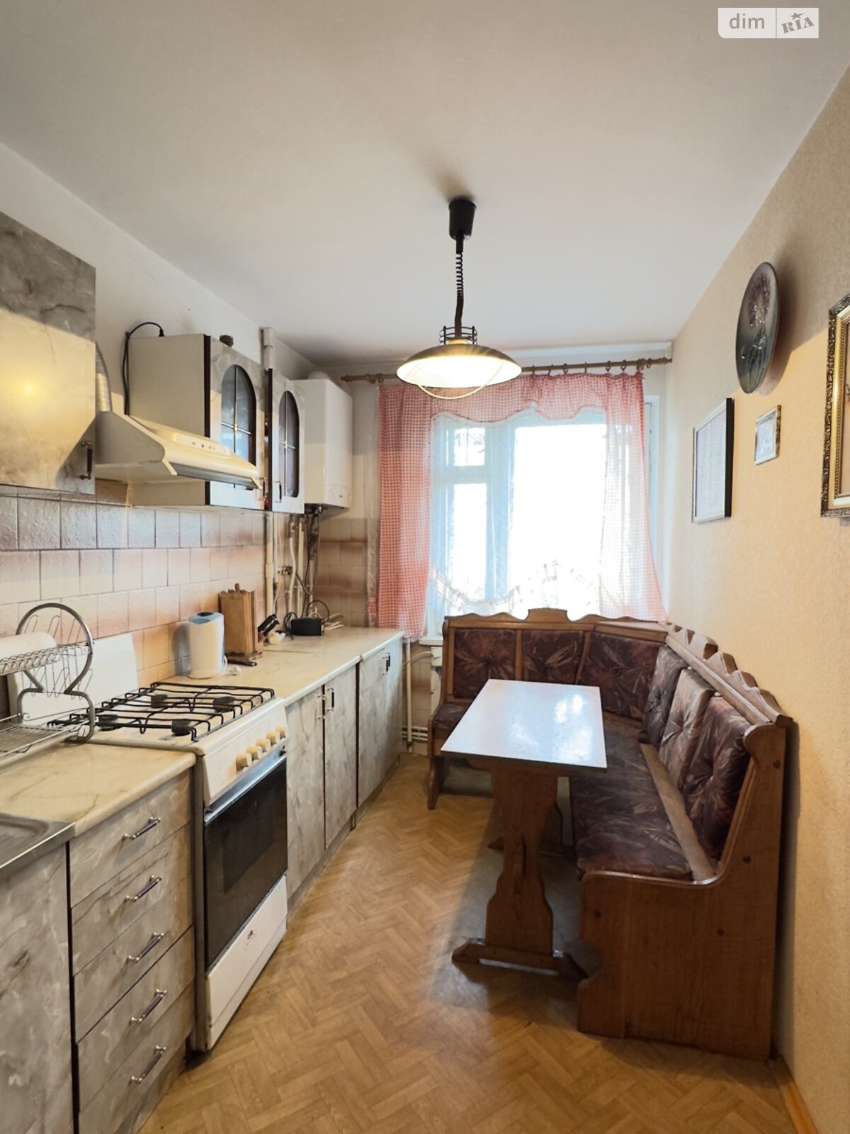 Продажа трехкомнатной квартиры в Ивано-Франковске, на ул. Довженко А. 96, фото 1 Продажа трехкомнатной квартиры в Ивано-Франковске, на ул. Довженко А. 96, фото 1