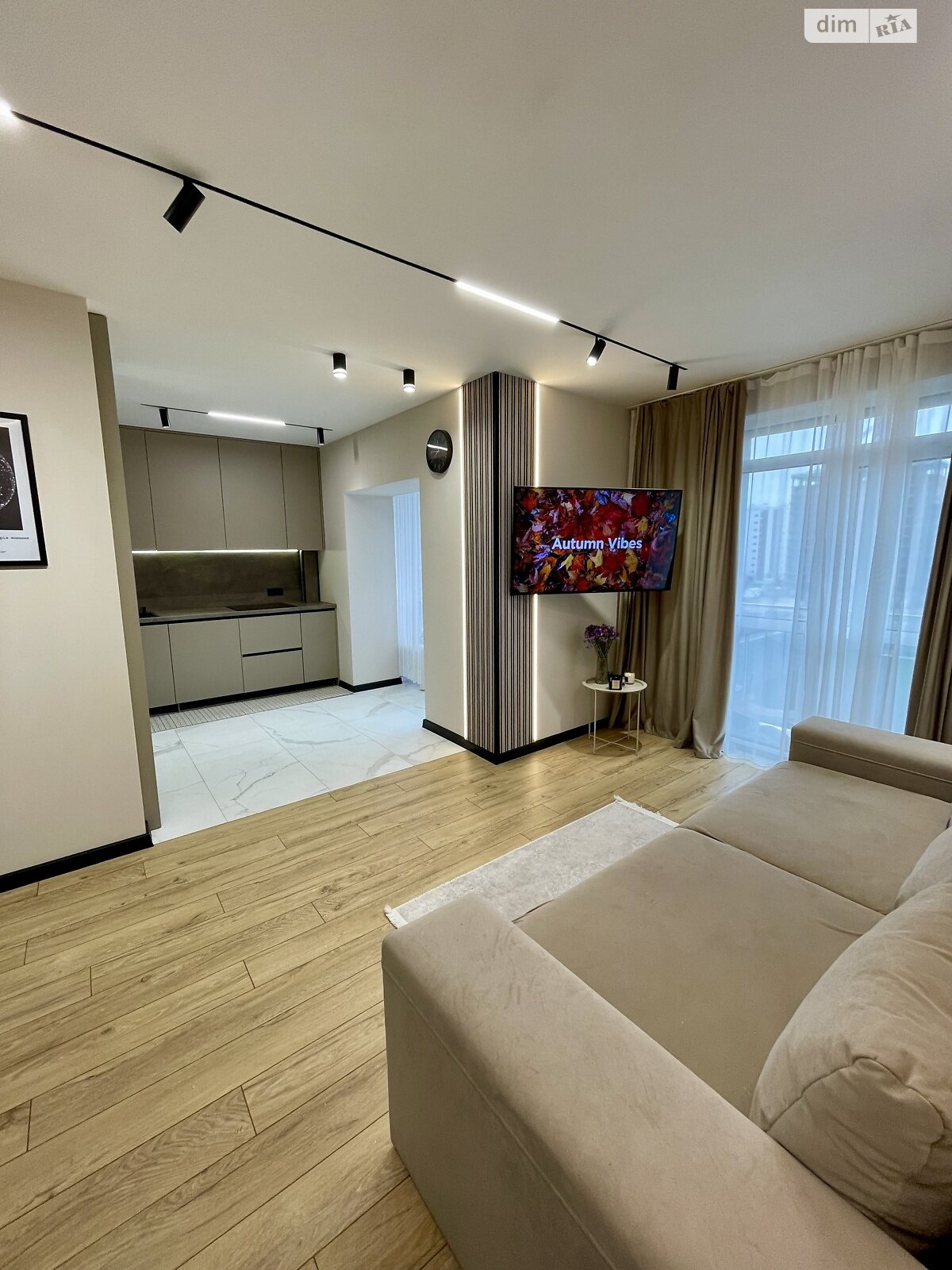 Продажа трехкомнатной квартиры в Ивано-Франковске, на ул. Довженко А. 31В корпус 5, фото 1