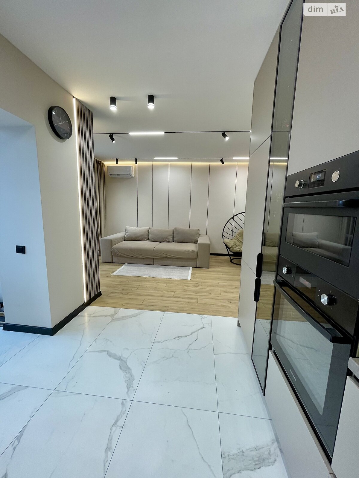 Продажа трехкомнатной квартиры в Ивано-Франковске, на ул. Довженко А. 31В корпус 5, фото 1