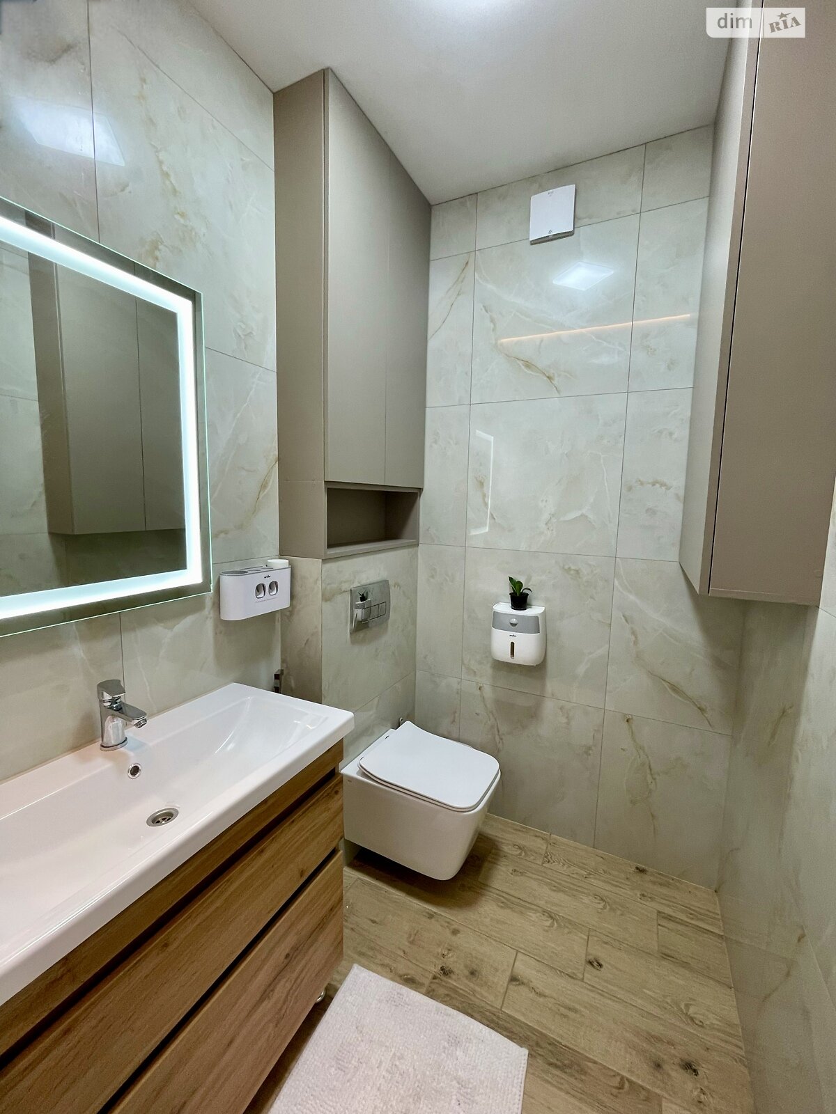 Продажа трехкомнатной квартиры в Ивано-Франковске, на ул. Довженко А. 31В корпус 5, фото 1