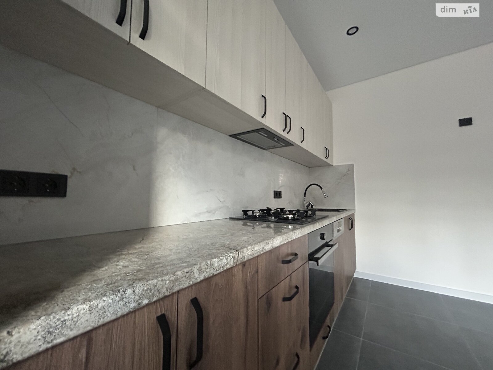 Продаж однокімнатної квартири в Івано-Франківську, на вул. Довженка О. 31, фото 1