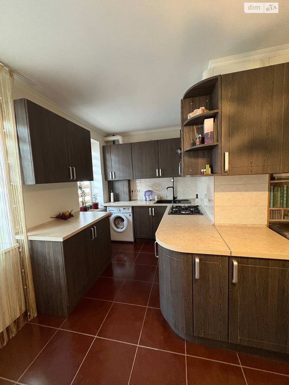 Продажа двухкомнатной квартиры в Ивано-Франковске, на ул. Галицкая 66А, фото 1 Продажа двухкомнатной квартиры в Ивано-Франковске, на ул. Галицкая 66А, фото 1