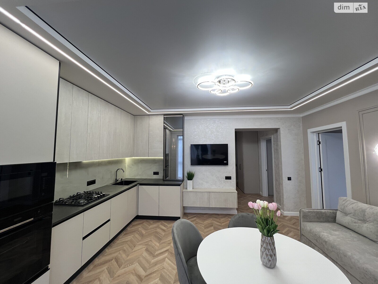 Продаж двокімнатної квартири в Івано-Франківську, на вул. Героїв Миколаєва 7, фото 1 Продаж двокімнатної квартири в Івано-Франківську, на вул. Героїв Миколаєва 7, фото 1