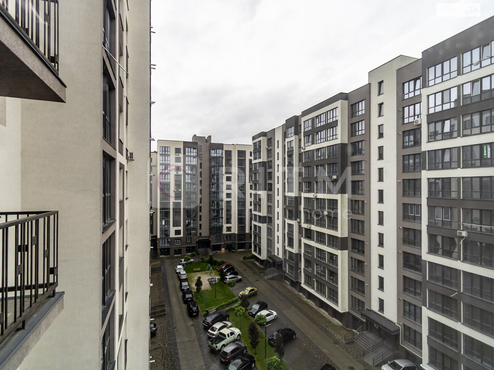 Продажа трехкомнатной квартиры в Ивано-Франковске, на ул. Героев Николаева 129А, фото 1 Продажа трехкомнатной квартиры в Ивано-Франковске, на ул. Героев Николаева 129А, фото 1