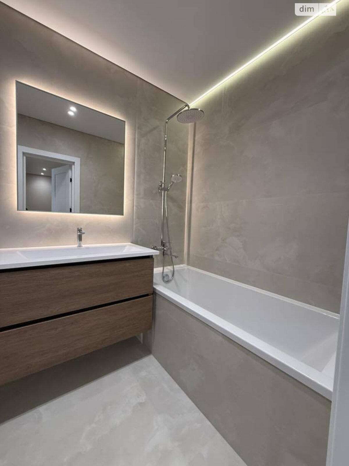 Продаж однокімнатної квартири в Івано-Франківську, на вул. Героїв Миколаєва 129А корпус 8, фото 1