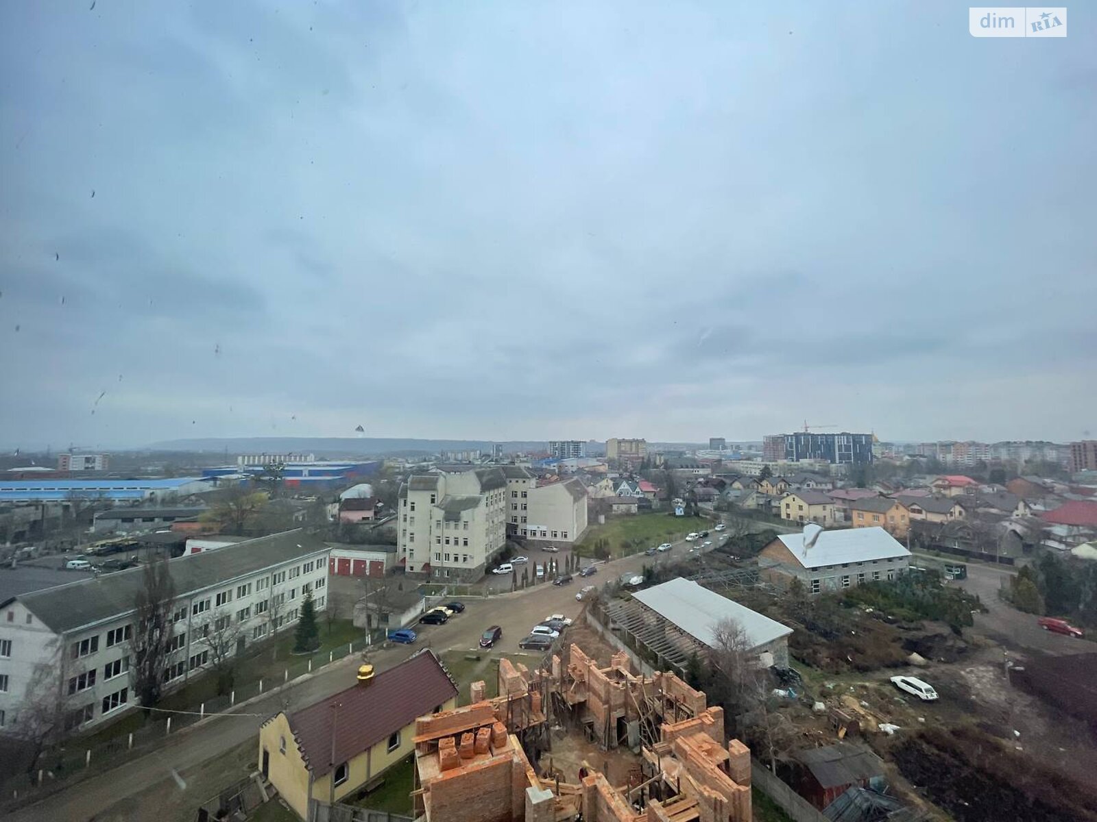 Продаж трикімнатної квартири в Івано-Франківську, на вул. Хмельницького Богдана, район Гірка фото 1 Продаж трикімнатної квартири в Івано-Франківську, на вул. Хмельницького Богдана, район Гірка фото 1