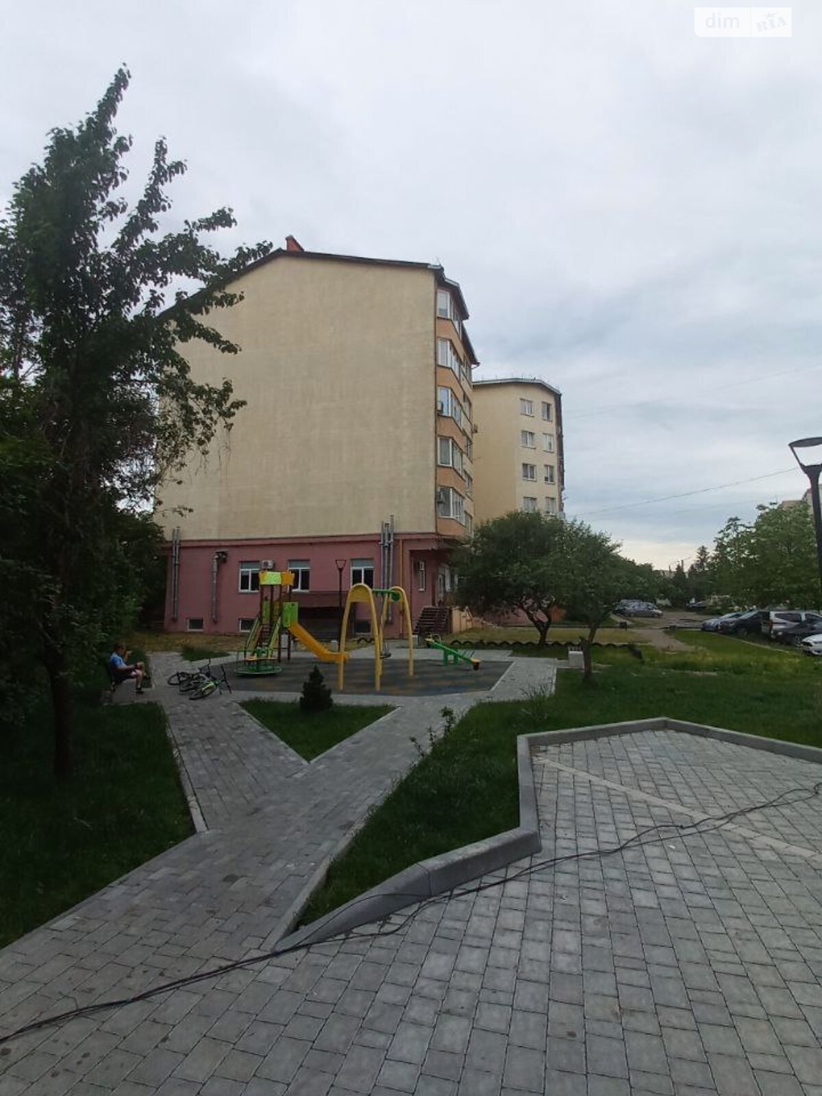 Продаж двокімнатної квартири в Івано-Франківську, на вул. Миру 53, район Гірка фото 1 Продаж двокімнатної квартири в Івано-Франківську, на вул. Миру 53, район Гірка фото 1