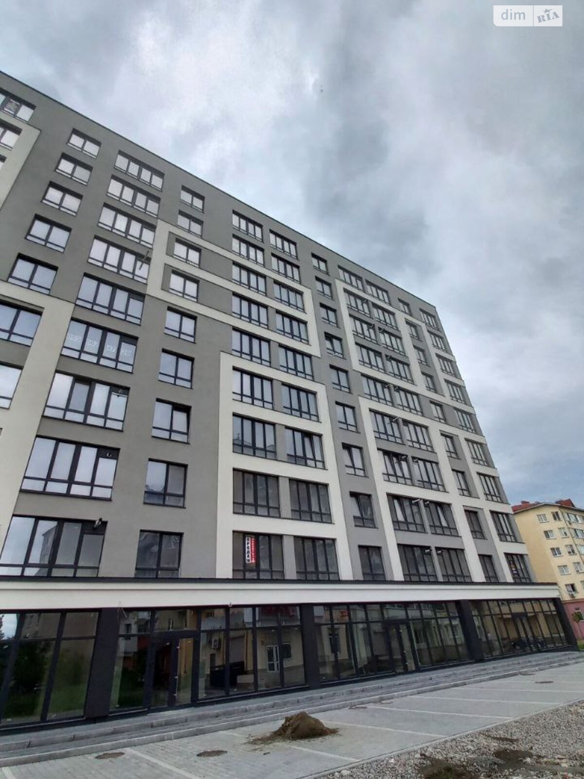 Продаж двокімнатної квартири в Івано-Франківську, на вул. Миру 53, район Гірка фото 1 Продаж двокімнатної квартири в Івано-Франківську, на вул. Миру 53, район Гірка фото 1