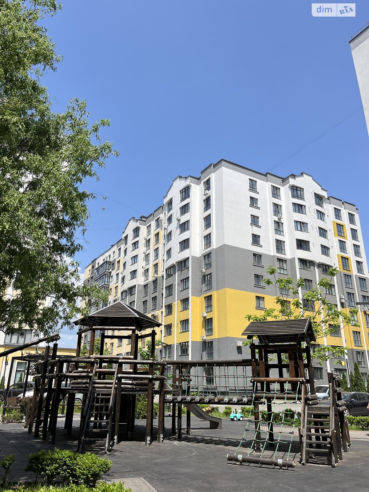 Продаж двокімнатної квартири в Івано-Франківську, на вул. Довженка О. 51, район Городок фото 1 Продаж двокімнатної квартири в Івано-Франківську, на вул. Довженка О. 51, район Городок фото 1
