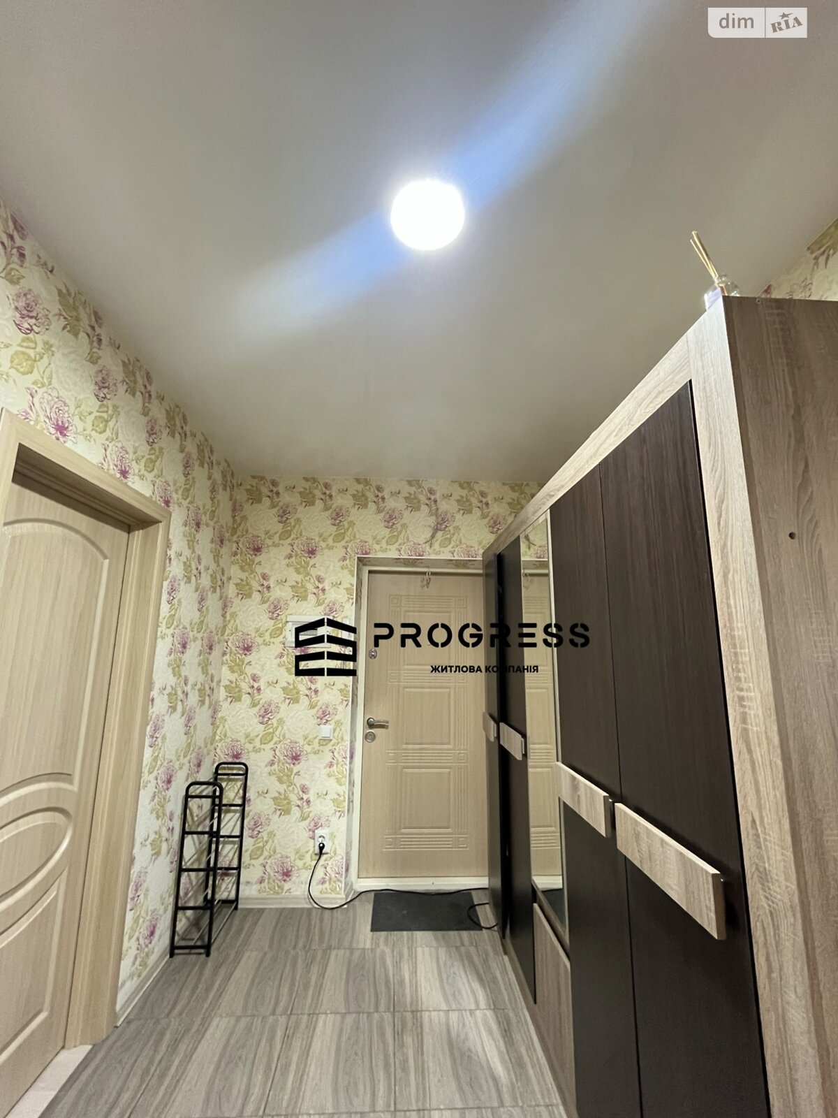 Продаж двокімнатної квартири в Івано-Франківську, на вул. Довженка О. 51, район Городок фото 1 Продаж двокімнатної квартири в Івано-Франківську, на вул. Довженка О. 51, район Городок фото 1