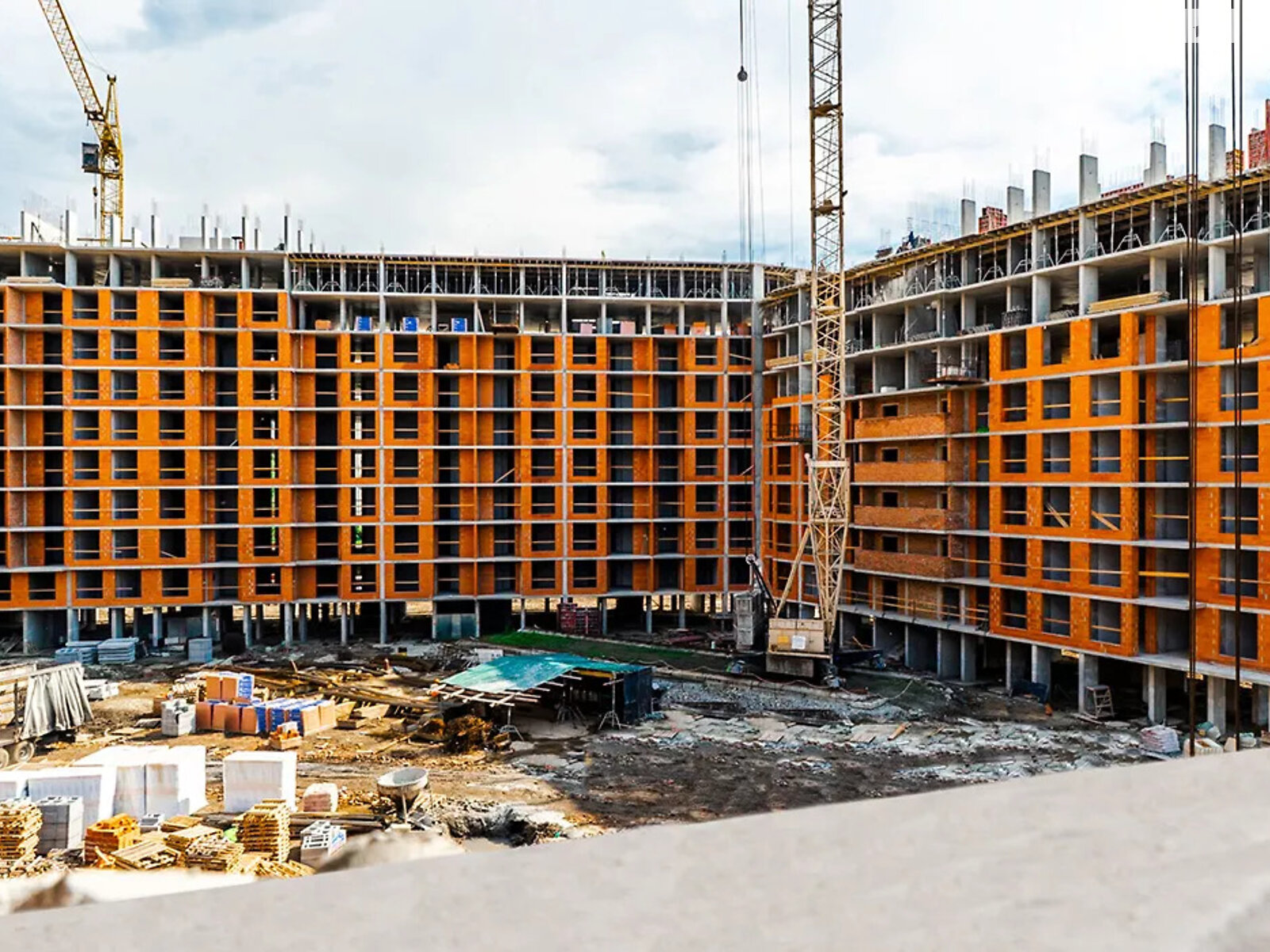 Продажа трехкомнатной квартиры в Ивано-Франковске, на ул. Хриплинская 9, район Майзли фото 1 Продажа трехкомнатной квартиры в Ивано-Франковске, на ул. Хриплинская 9, район Майзли фото 1