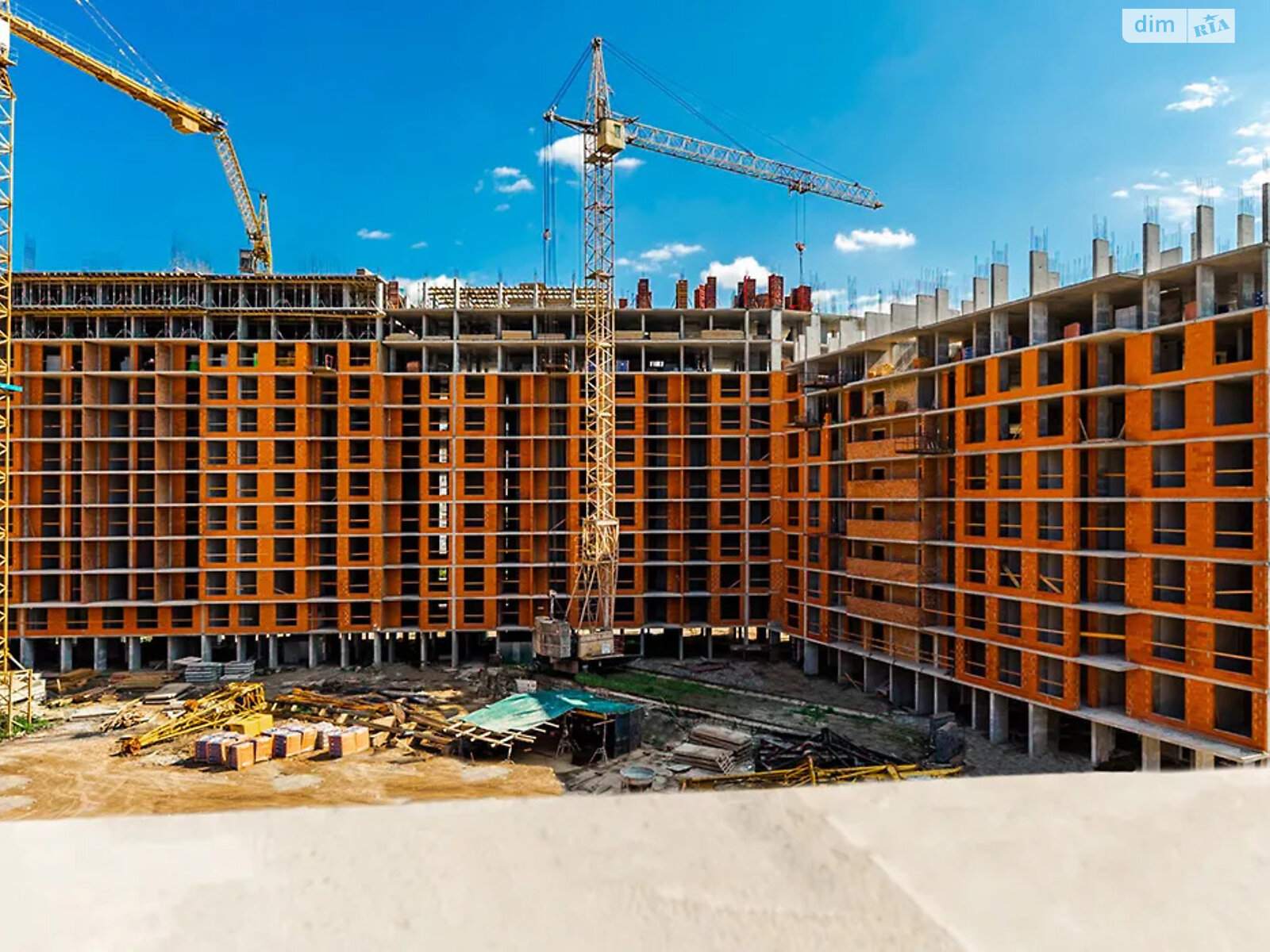 Продажа трехкомнатной квартиры в Ивано-Франковске, на ул. Хриплинская 9, район Майзли фото 1 Продажа трехкомнатной квартиры в Ивано-Франковске, на ул. Хриплинская 9, район Майзли фото 1