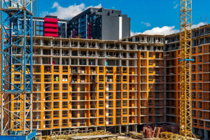 Продажа трехкомнатной квартиры в Ивано-Франковске, на ул. Хриплинская 9, район Майзли фото 2