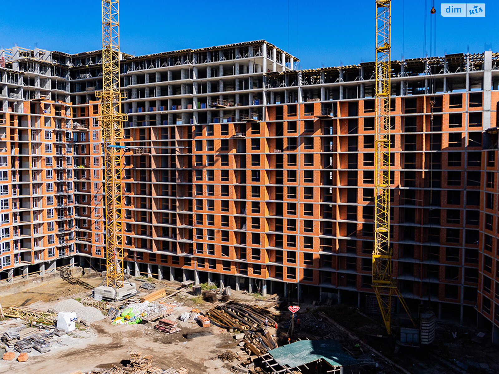 Продажа трехкомнатной квартиры в Ивано-Франковске, на ул. Хриплинская 9, район Майзли фото 1 Продажа трехкомнатной квартиры в Ивано-Франковске, на ул. Хриплинская 9, район Майзли фото 1