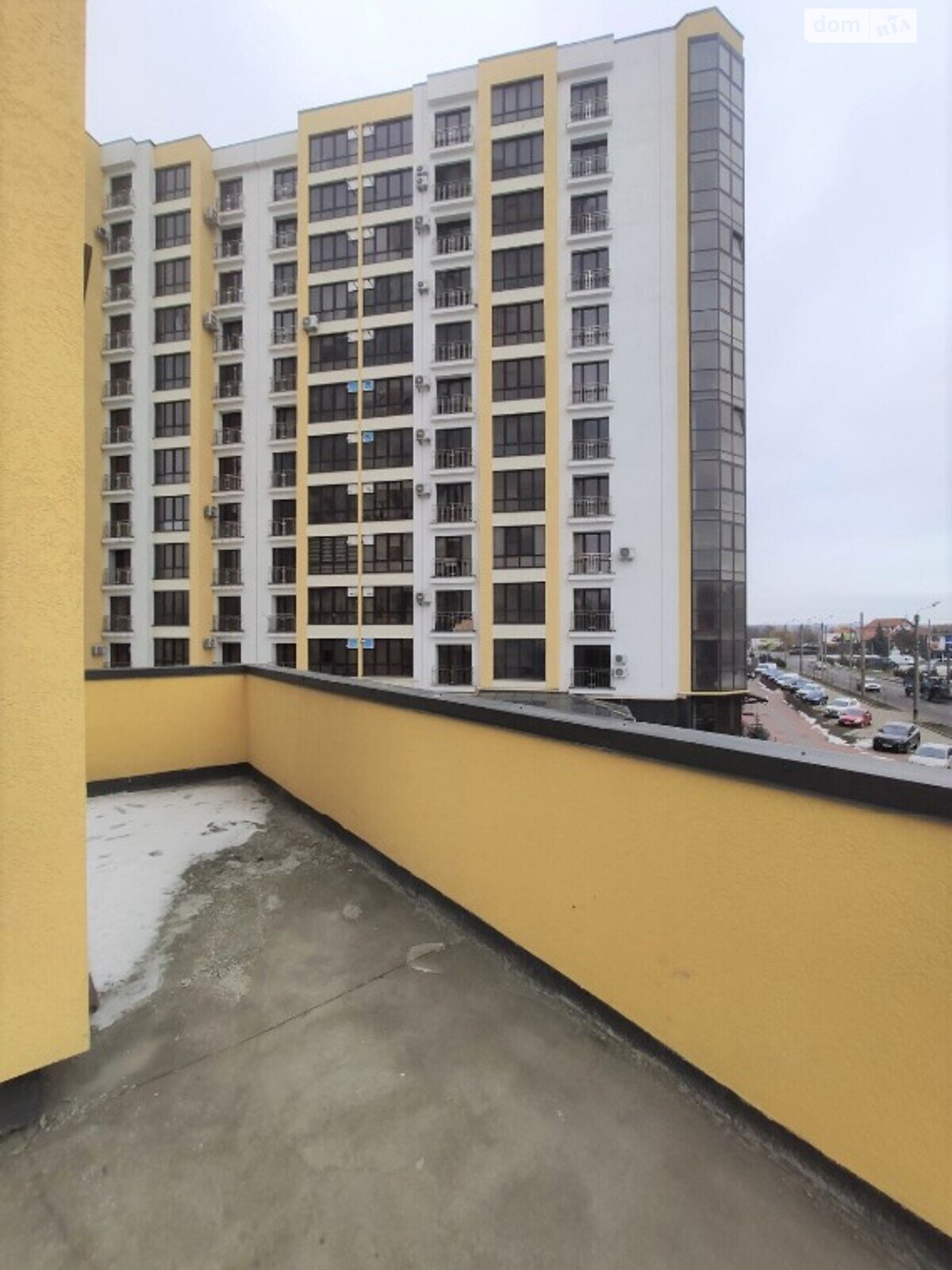Продажа трехкомнатной квартиры в Ивано-Франковске, на ул. Угорницкая 4, фото 1 Продажа трехкомнатной квартиры в Ивано-Франковске, на ул. Угорницкая 4, фото 1