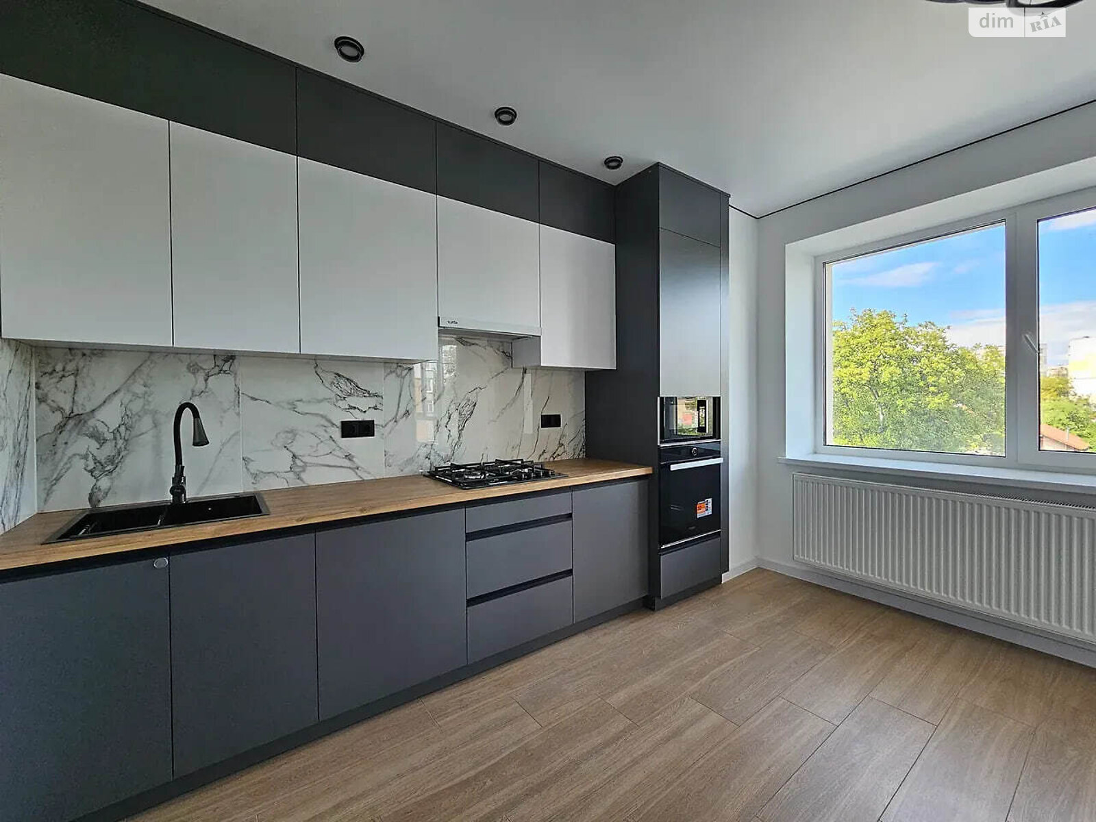 Продажа однокомнатной квартиры в Ивано-Франковске, на ул. Мира, район undefined фото 1 Продажа однокомнатной квартиры в Ивано-Франковске, на ул. Мира, район undefined фото 1