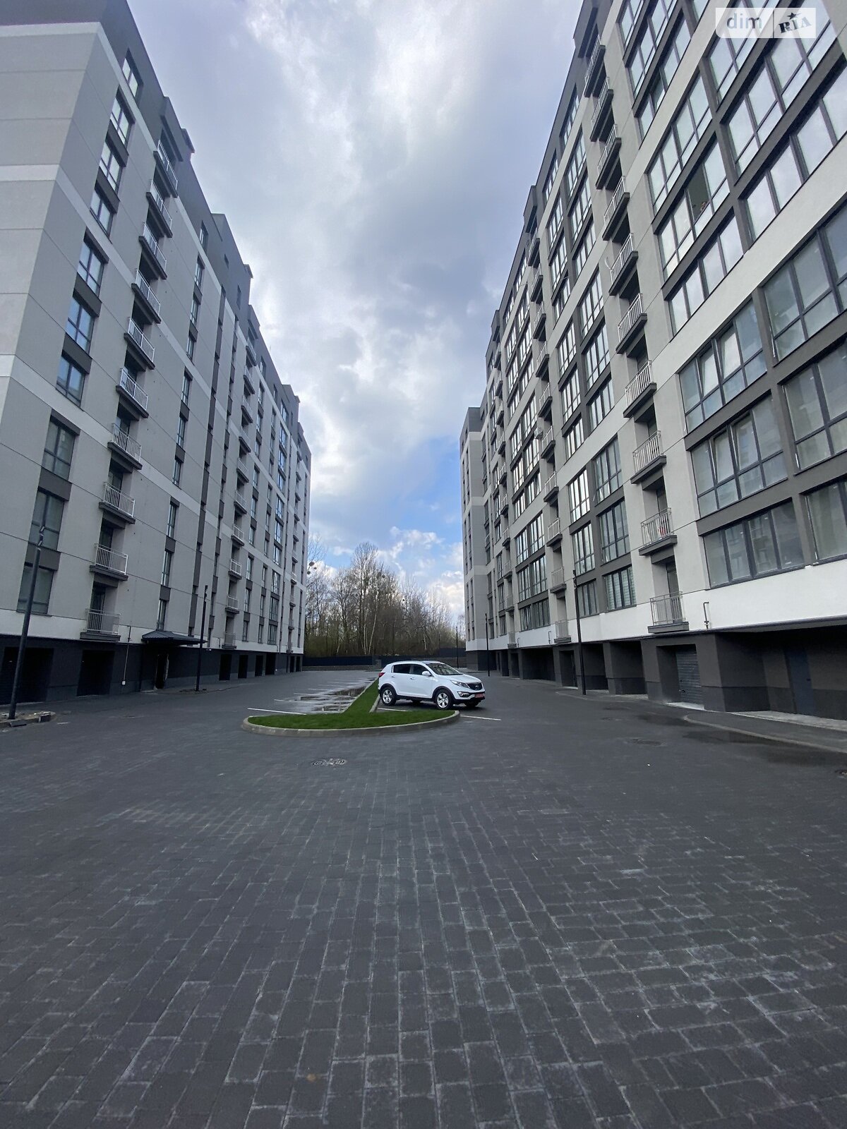 Продаж двокімнатної квартири в Івано-Франківську, на вул. Довженка О. 31В, район ЖК Винагородний фото 1 Продаж двокімнатної квартири в Івано-Франківську, на вул. Довженка О. 31В, район ЖК Винагородний фото 1