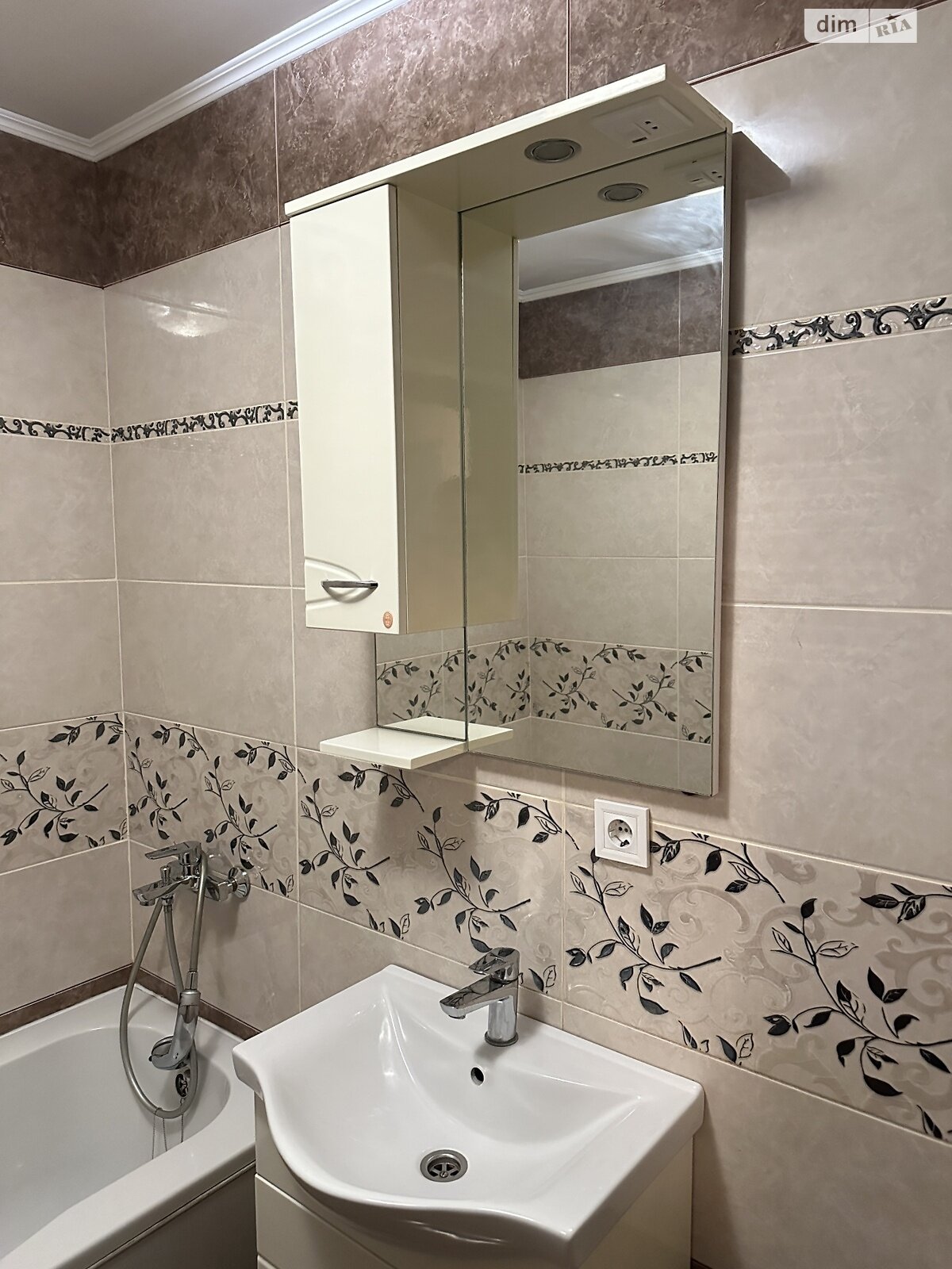 Продажа двухкомнатной квартиры в Ивано-Франковске, на ул. Гетьмана Ивана Мазепы 175А корпус 7, район ЖК Винагородный фото 1 Продажа двухкомнатной квартиры в Ивано-Франковске, на ул. Гетьмана Ивана Мазепы 175А корпус 7, район ЖК Винагородный фото 1