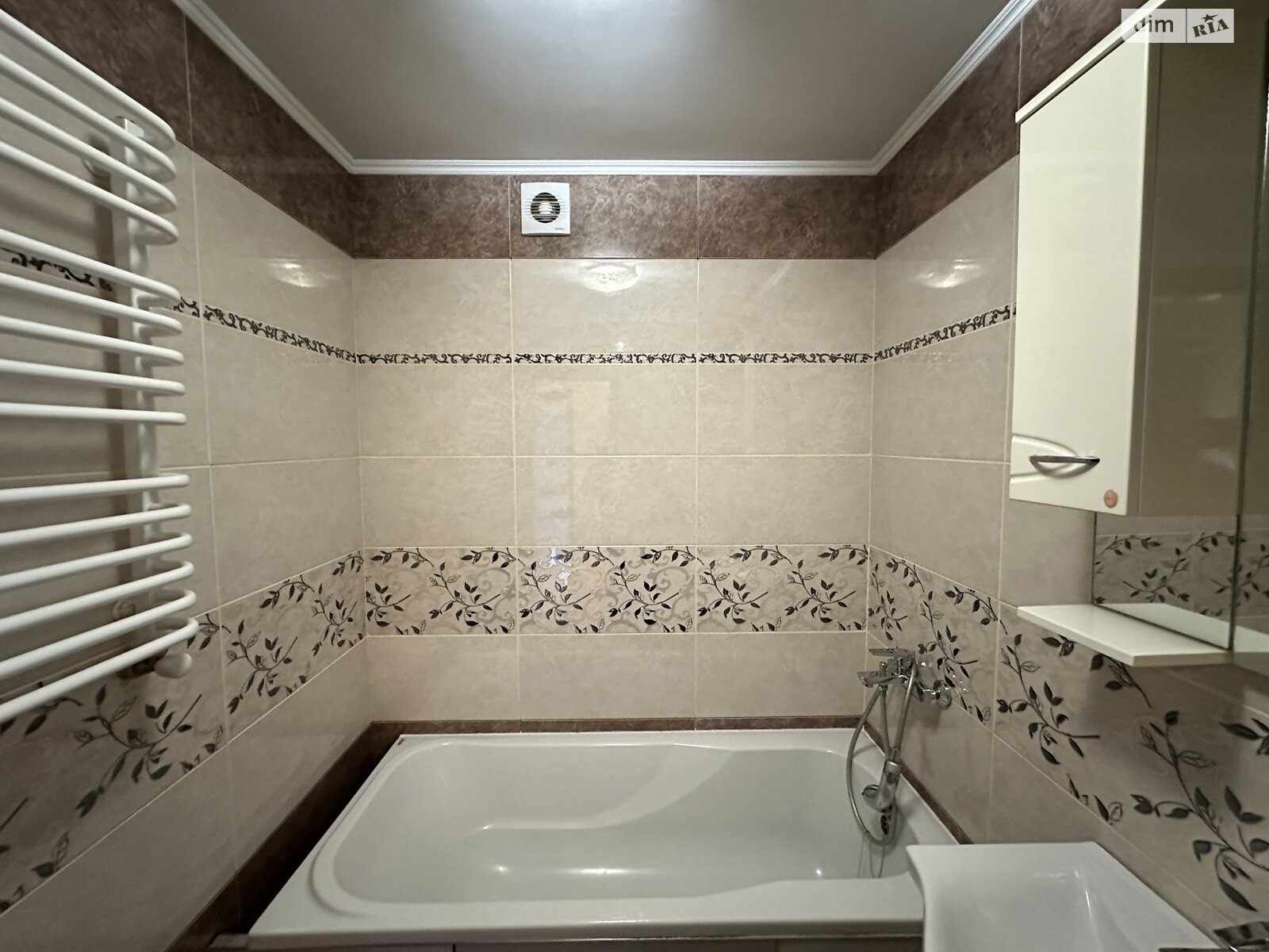 Продажа двухкомнатной квартиры в Ивано-Франковске, на ул. Гетьмана Ивана Мазепы 175А корпус 7, район ЖК Винагородный фото 1 Продажа двухкомнатной квартиры в Ивано-Франковске, на ул. Гетьмана Ивана Мазепы 175А корпус 7, район ЖК Винагородный фото 1