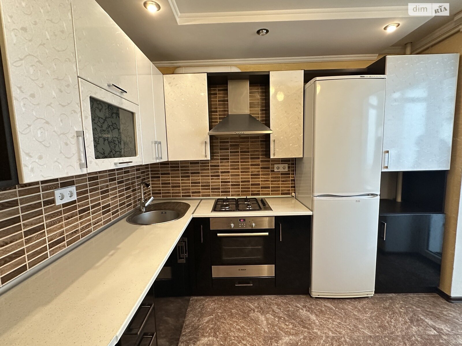 Продажа двухкомнатной квартиры в Ивано-Франковске, на ул. Гетьмана Ивана Мазепы 175А корпус 7, район ЖК Винагородный фото 1 Продажа двухкомнатной квартиры в Ивано-Франковске, на ул. Гетьмана Ивана Мазепы 175А корпус 7, район ЖК Винагородный фото 1