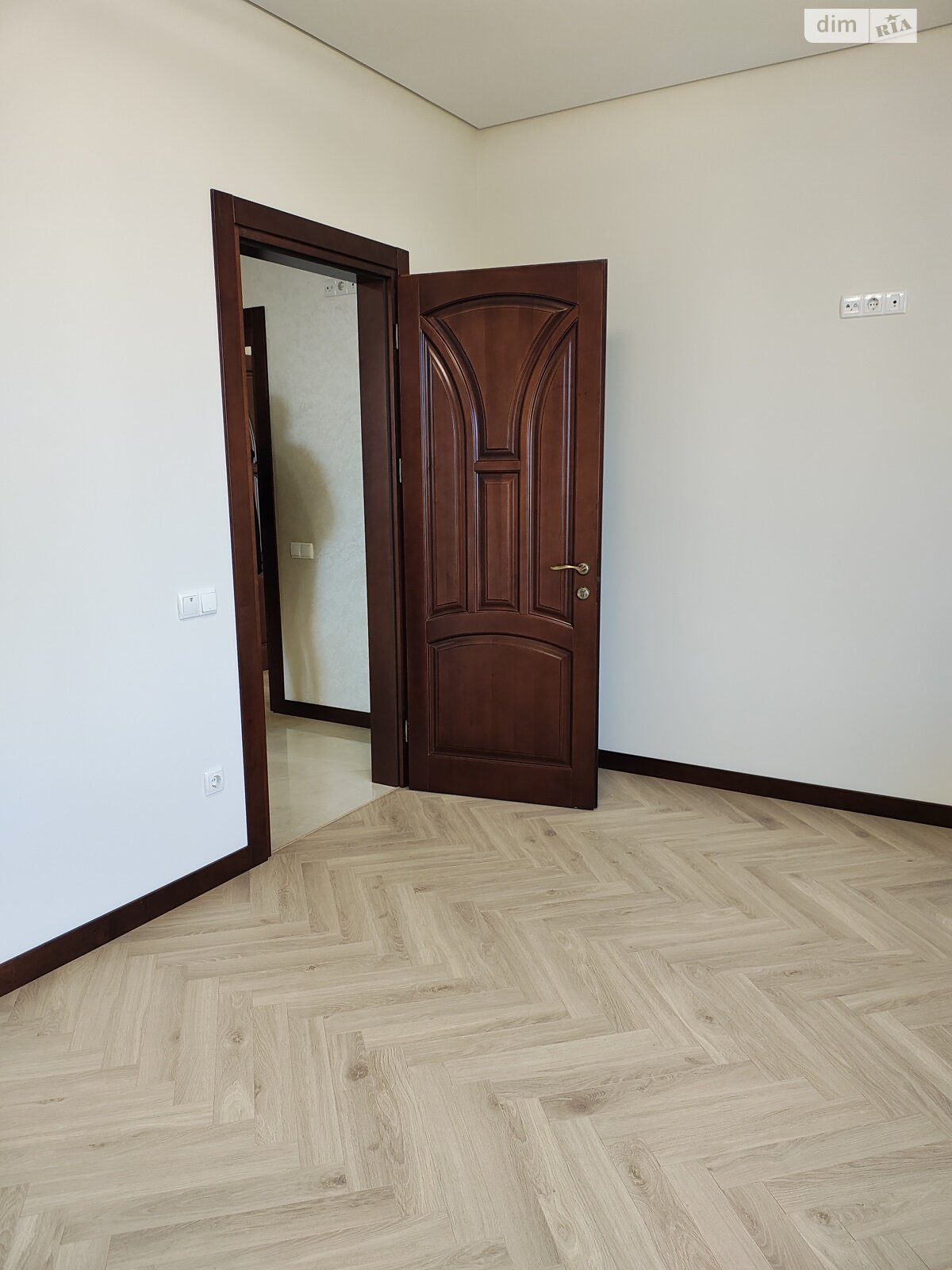 Продаж двокімнатної квартири в Івано-Франківську, на вул. Млинарська 19, район Кант фото 1 Продаж двокімнатної квартири в Івано-Франківську, на вул. Млинарська 19, район Кант фото 1