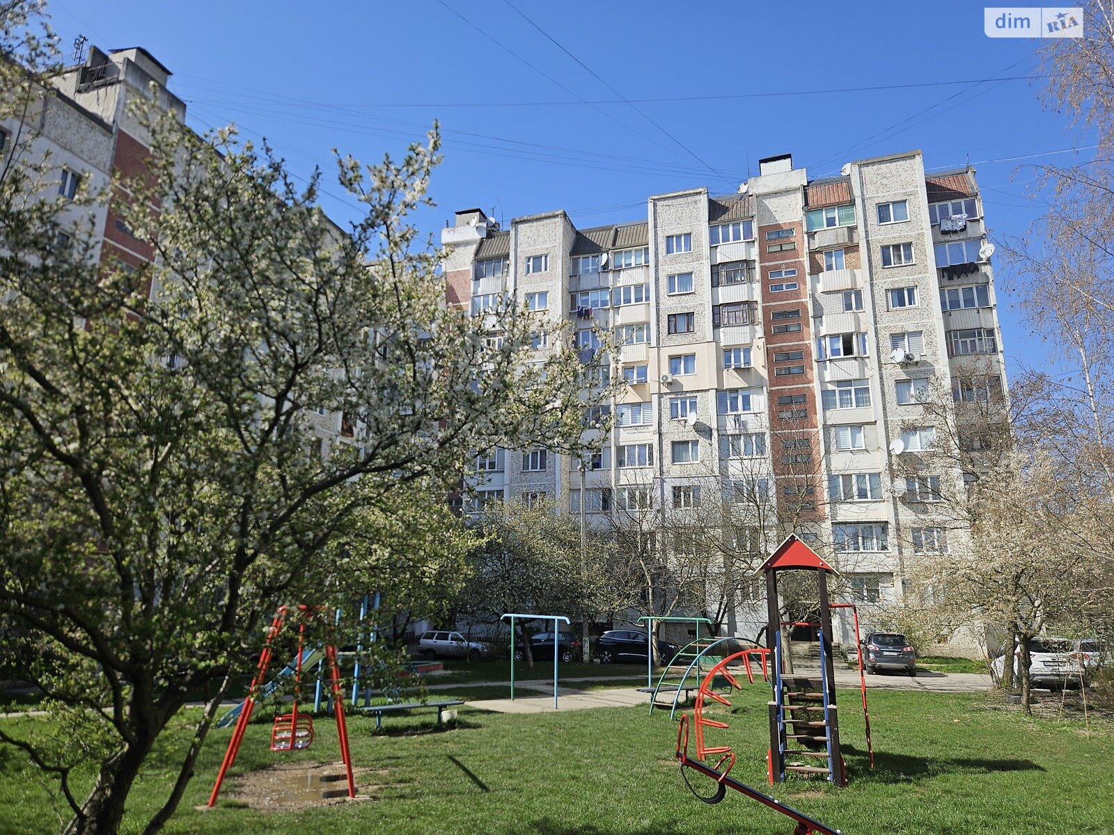 Продажа четырехкомнатной квартиры в Ивано-Франковске, на ул. 24 Августа, район Каскад фото 1 Продажа четырехкомнатной квартиры в Ивано-Франковске, на ул. 24 Августа, район Каскад фото 1