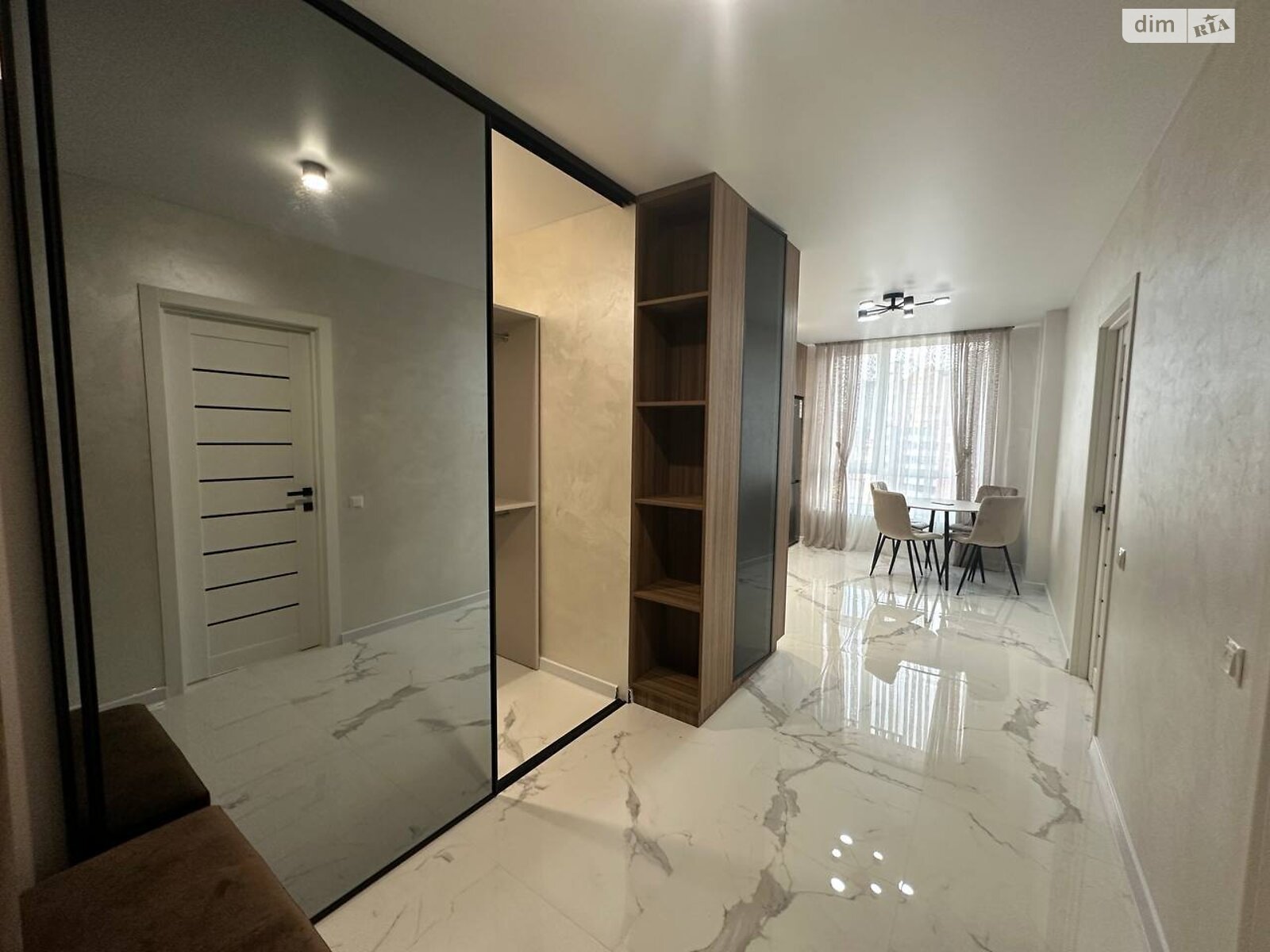 Продажа однокомнатной квартиры в Ивано-Франковске, на ул. Хмельницкого Богдана 94, район Каскад фото 1 Продажа однокомнатной квартиры в Ивано-Франковске, на ул. Хмельницкого Богдана 94, район Каскад фото 1