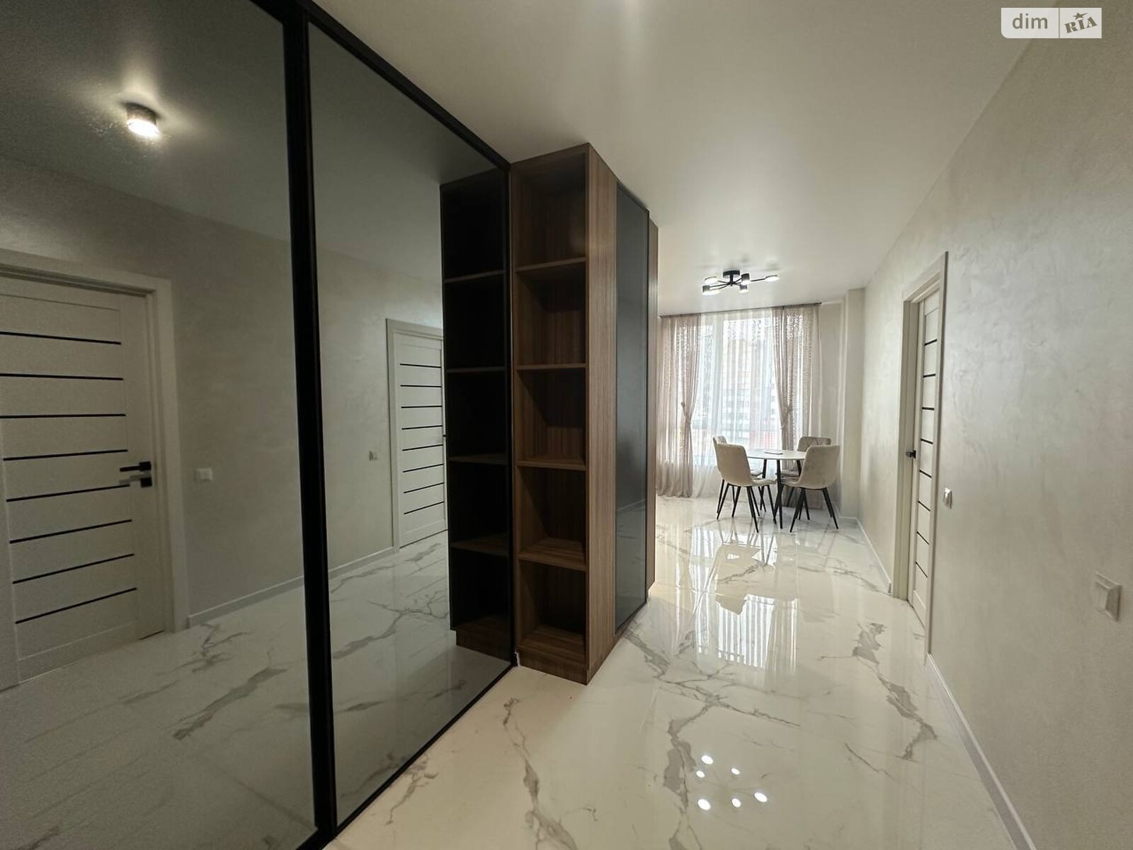 Продажа однокомнатной квартиры в Ивано-Франковске, на ул. Хмельницкого Богдана 94, район Каскад фото 1 Продажа однокомнатной квартиры в Ивано-Франковске, на ул. Хмельницкого Богдана 94, район Каскад фото 1