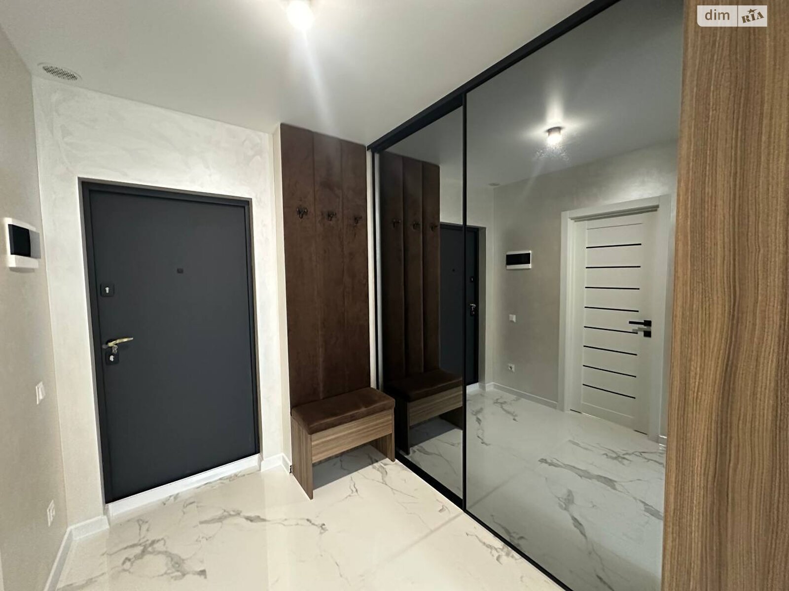 Продажа однокомнатной квартиры в Ивано-Франковске, на ул. Хмельницкого Богдана 94, район Каскад фото 1 Продажа однокомнатной квартиры в Ивано-Франковске, на ул. Хмельницкого Богдана 94, район Каскад фото 1