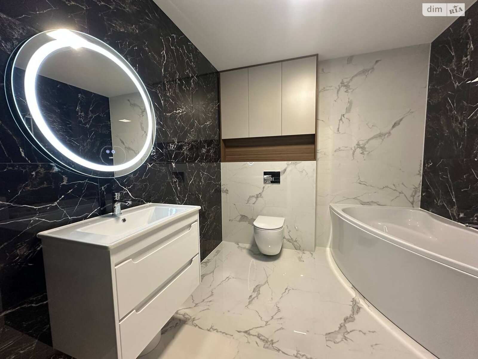 Продажа однокомнатной квартиры в Ивано-Франковске, на ул. Хмельницкого Богдана 94, район Каскад фото 1 Продажа однокомнатной квартиры в Ивано-Франковске, на ул. Хмельницкого Богдана 94, район Каскад фото 1